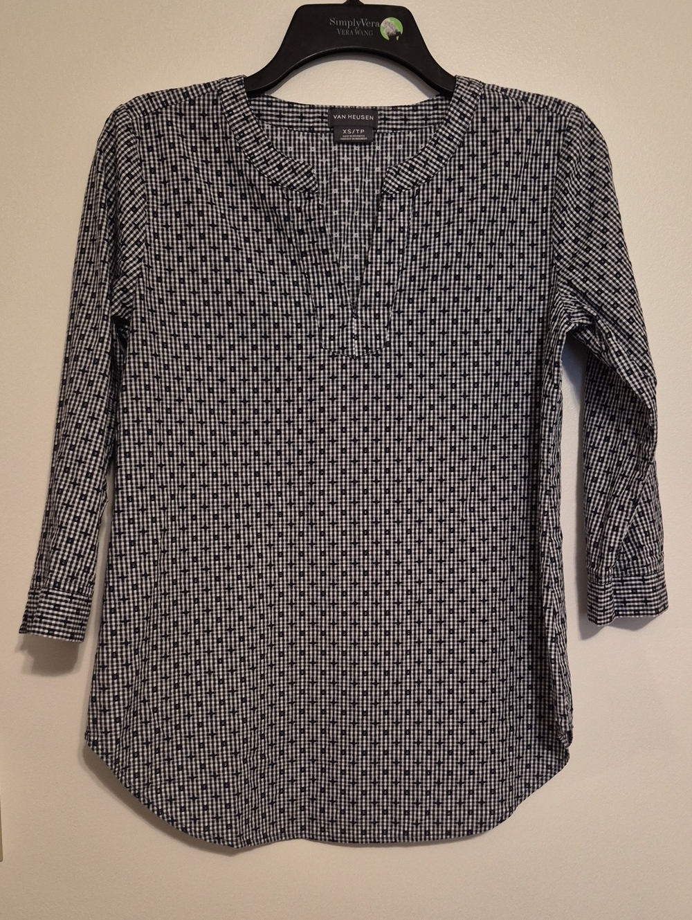 Van Heusen Black and White Geometric Henley Tunic SZ XS